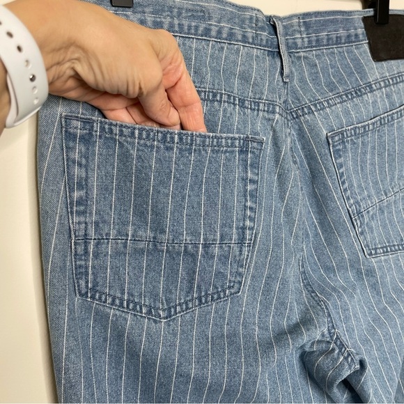 PacSun Light Blue  Stripe High Rise Cropped Jeans
Boho beach summer vacation - Picture 5 of 9